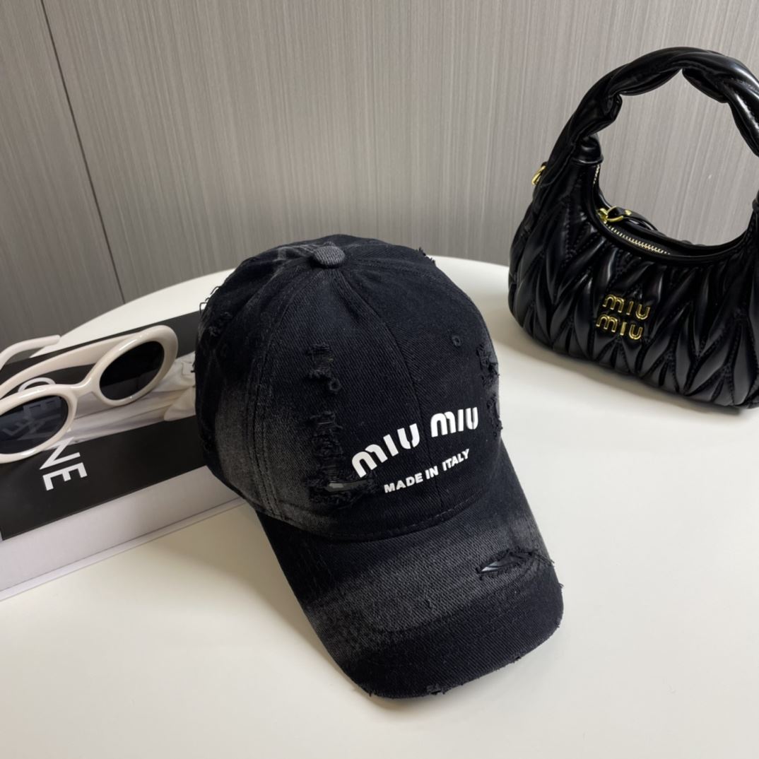 Miu Miu Caps